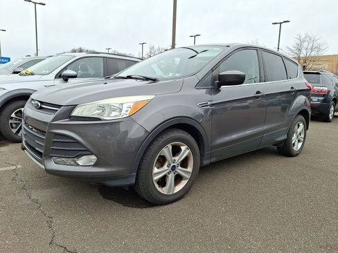 Used 2015 Ford Escape SE image 3