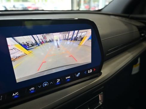 New 2026 Chevrolet Traverse LT w/ LPO, Floor Liner Package FWD image 17
