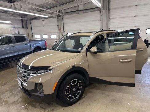 Used 2023 Hyundai Santa Cruz SEL Premium image 1