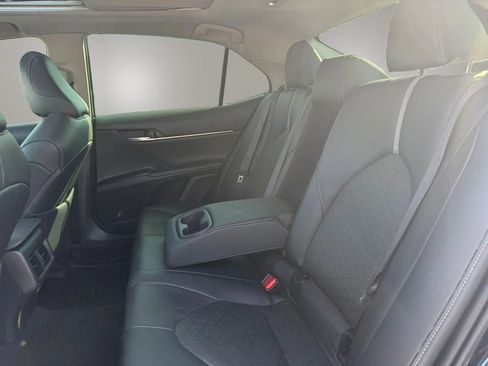 Used 2019 Toyota Camry XSE FWD image 33