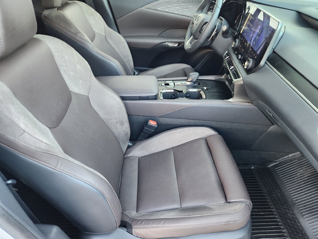 Certified 2023 Lexus RX 350 FWD w/ Accessory Package image 14