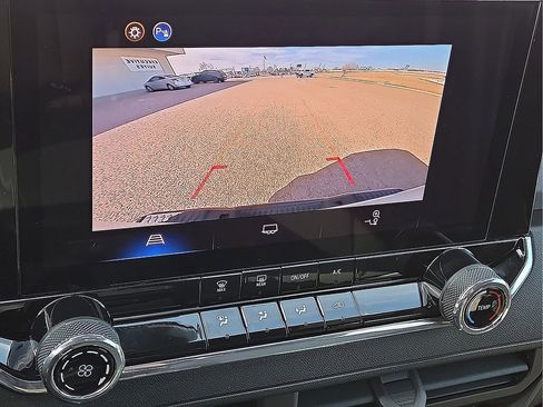 Used 2025 Chevrolet Colorado W/T w/ WT Convenience Package II image 27