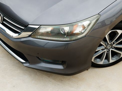 Used 2014 Honda Accord Sport image 32