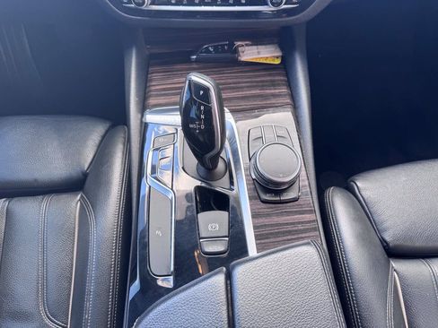 Used 2018 BMW 530i xDrive AWD/4WD image 18
