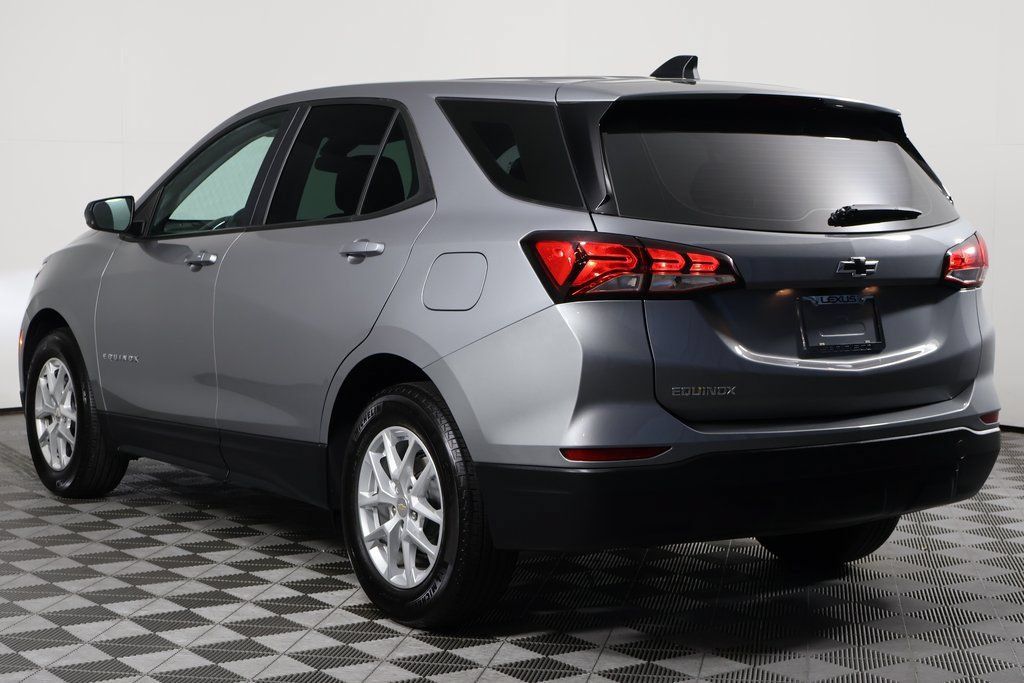 Used 2023 Chevrolet Equinox LS FWD image 6