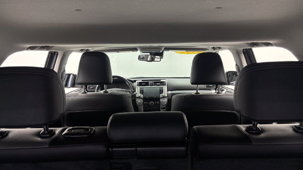 Used 2023 Toyota 4Runner SR5 Premium w/ Moonroof Package AWD/4WD image 39