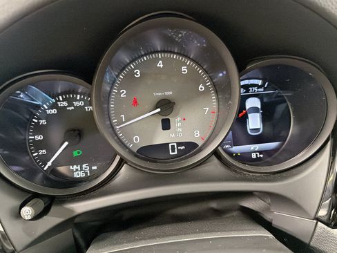 Certified 2026 Porsche Macan S AWD/4WD image 38