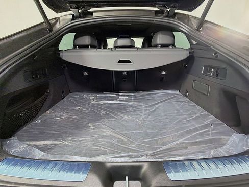Used 2026 Mercedes-Benz GLC 300 4MATIC image 29