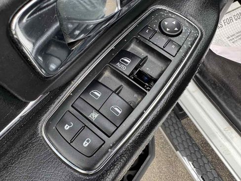 Used 2013 RAM 2500 Laramie w/ Convenience Group AWD/4WD image 28