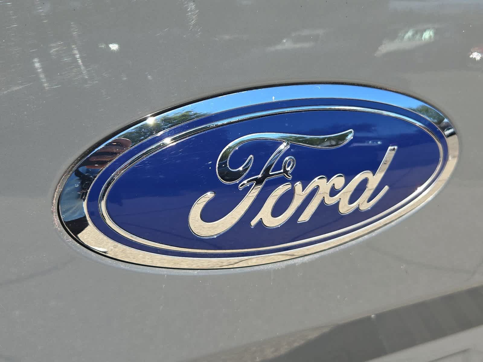 Used 2018 Ford F150 XL w/ Equipment Group 101A Mid RWD image 12