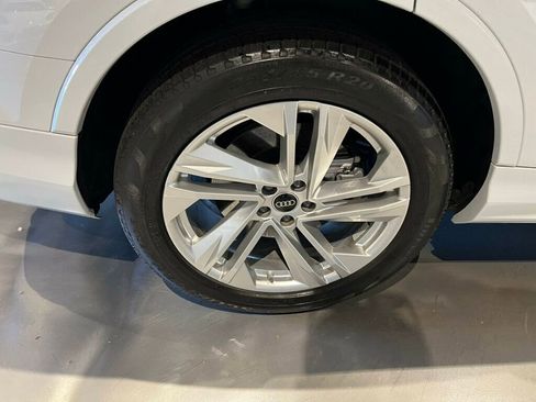 Used 2023 Audi Q7 3.0T Prestige image 12