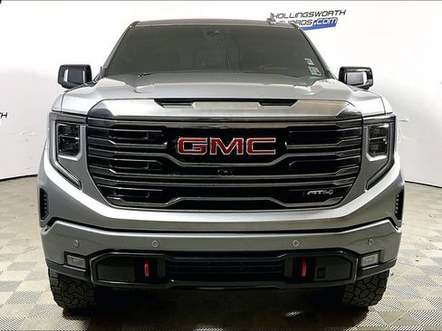 Used 2023 GMC Sierra 1500 AT4 w/ AT4 Premium Package AWD/4WD image 2