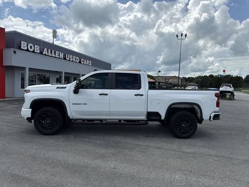 Used 2024 Chevrolet Silverado 2500 LT w/ Z71 Sport Edition AWD/4WD image 11