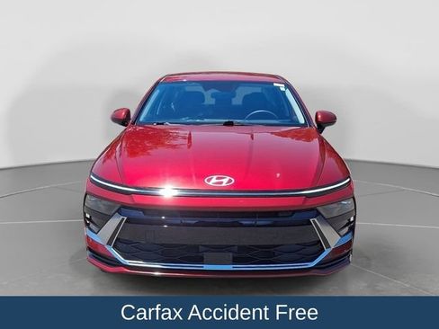 Used 2025 Hyundai Sonata SEL FWD image 3