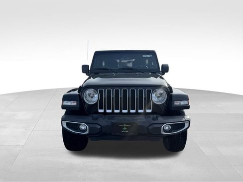 Used 2022 Jeep Wrangler Unlimited Sahara w/ Cold Weather Group image 3