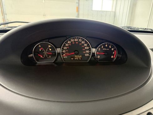 Used 2005 Saturn ION Level 2 w/ Power Pkg FWD image 12