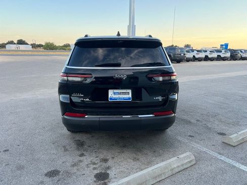 Used 2023 Jeep Grand Cherokee L Limited w/ Luxury Tech Group II AWD/4WD image 4