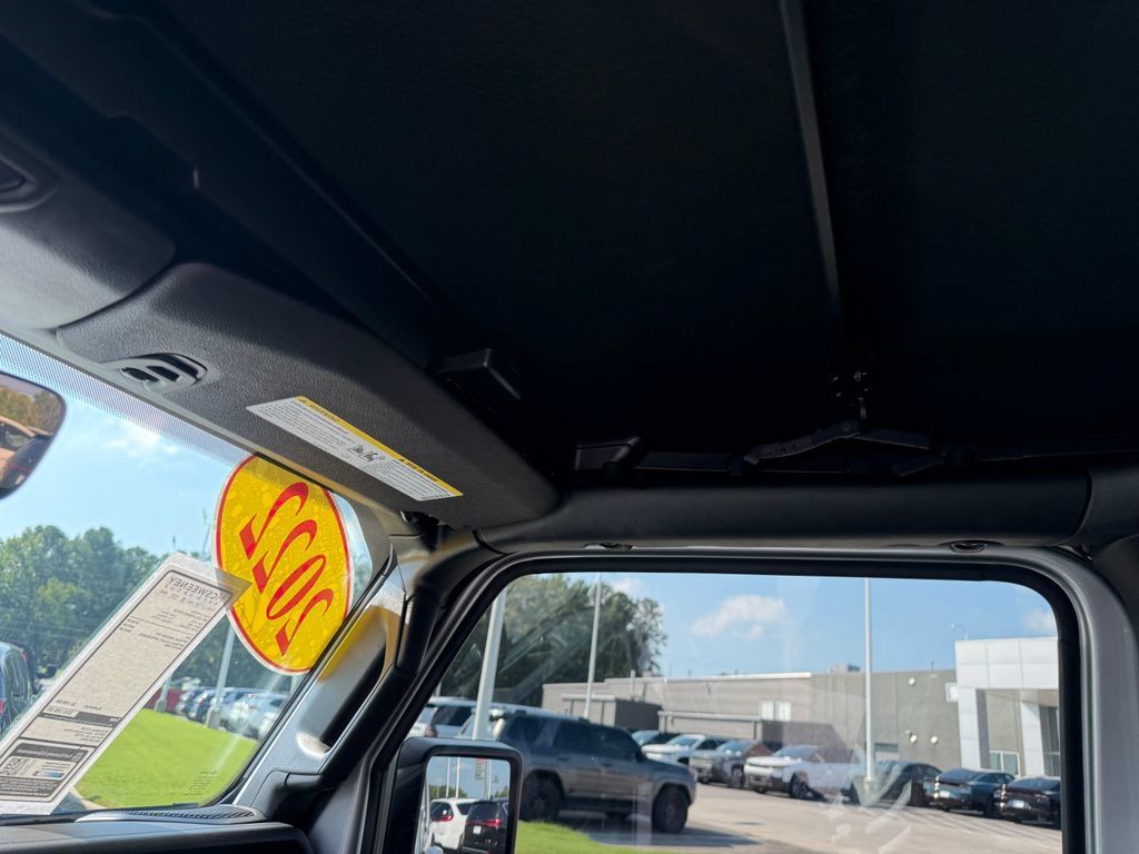 Used 2022 Jeep Gladiator Mojave w/ LED Lighting Group AWD/4WD image 14