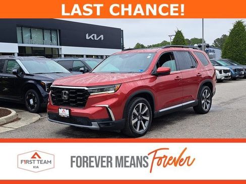 Used 2024 Honda Pilot Elite image 1