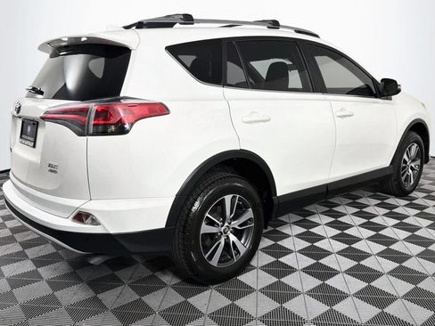Used 2017 Toyota RAV4 XLE AWD/4WD image 25