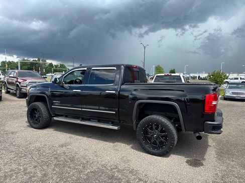Used 2015 GMC Sierra 1500 Denali w/ Driver Alert Package AWD/4WD image 3