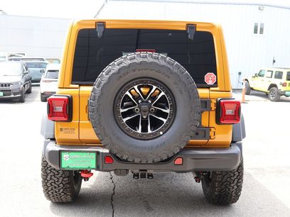 New 2026 Jeep Wrangler Unlimited Rubicon w/ Xtreme 35 Tire Package