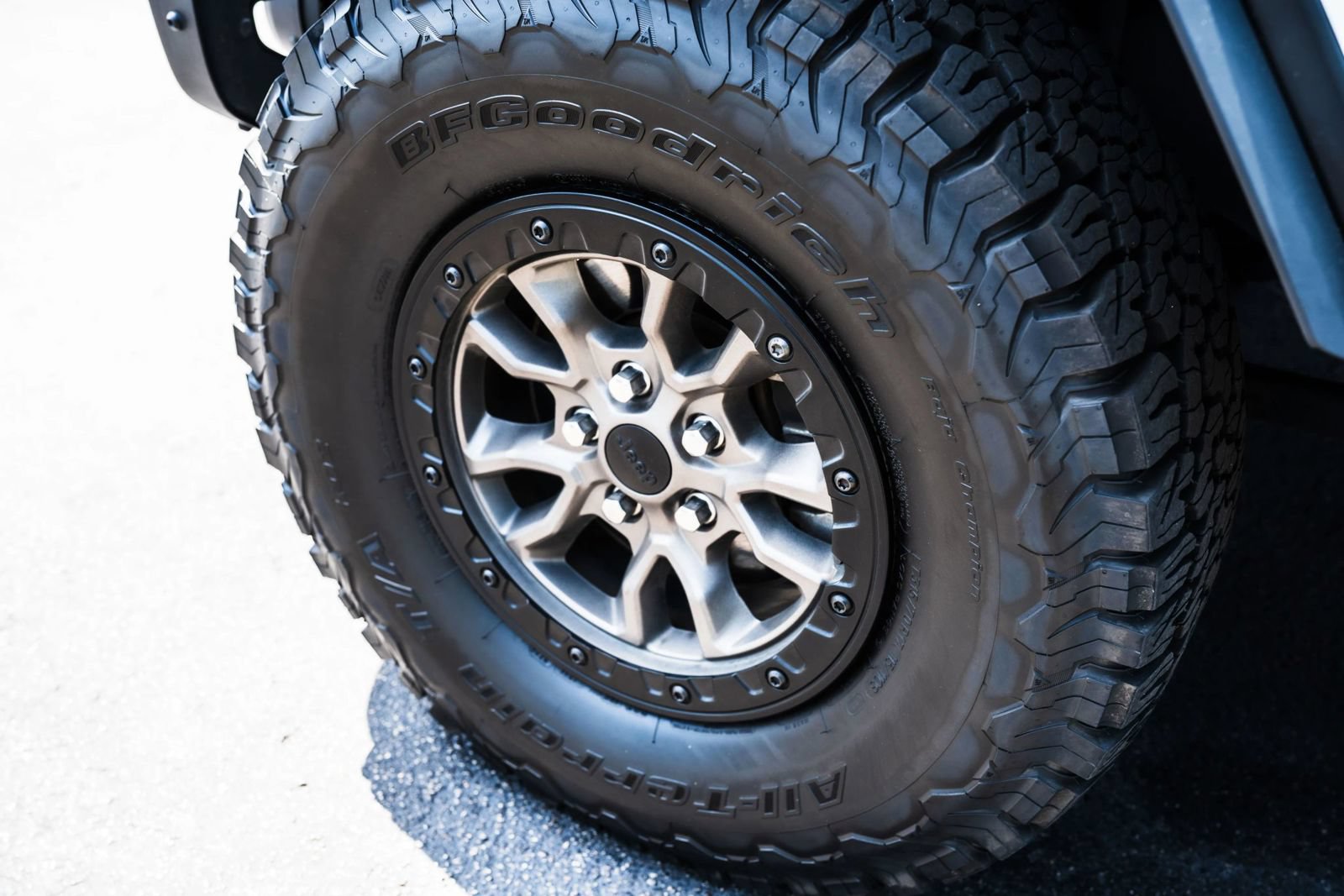 Used 2022 Jeep Wrangler Unlimited Rubicon w/ Trailer Tow Package AWD/4WD image 40