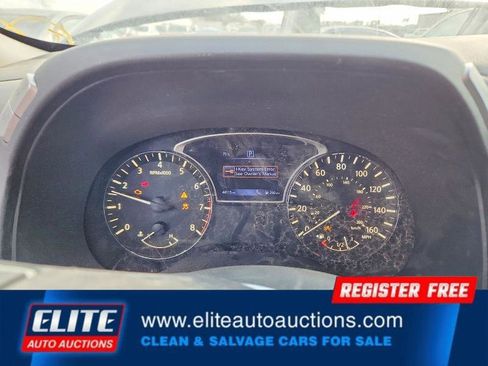 Used 2020 Nissan Pathfinder SV image 17