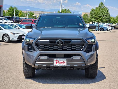 Used 2025 Toyota Tacoma TRD Off-Road w/ TRD Off Road Premium Package AWD/4WD image 5