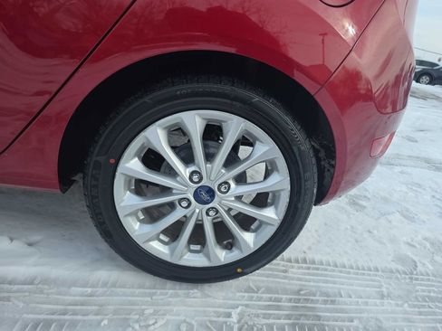 Used 2014 Ford Fiesta SE w/ Equipment Group 201A image 31