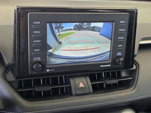Used 2022 Toyota RAV4 XLE w/ Convenience Package FWD image 15