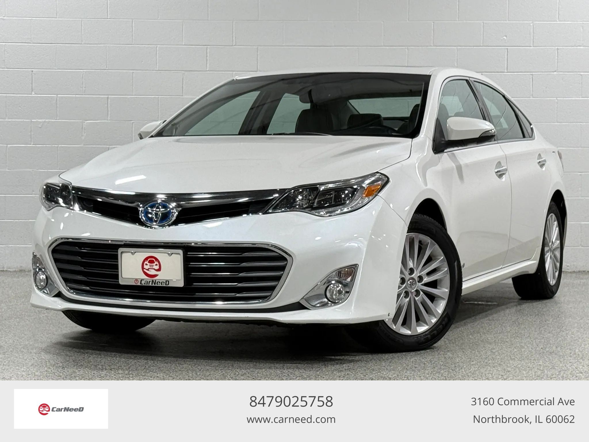 Used 2014 Toyota Avalon Limited FWD image 1