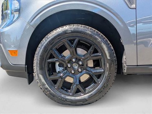 New 2025 Ford Maverick XLT w/ XLT Luxury Package AWD/4WD image 10