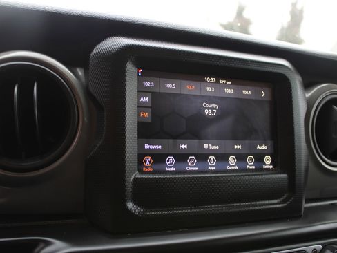 Used 2022 Jeep Wrangler Unlimited Sport image 31