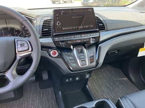New 2026 Honda Odyssey Elite image 11