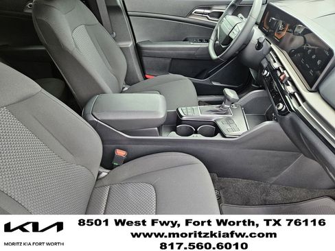 New 2026 Kia Sportage LX FWD image 10