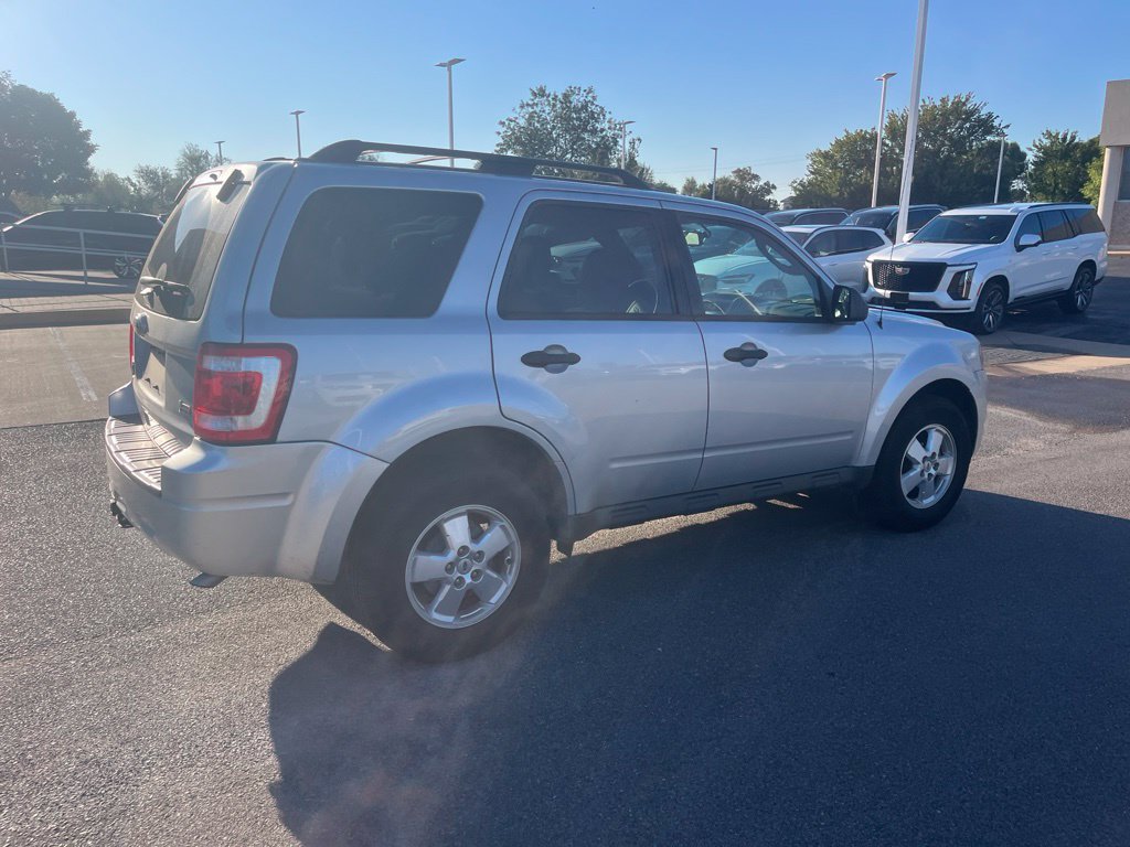 Used 2011 Ford Escape XLT w/ 202A Rapid Spec Order Code AWD/4WD image 5