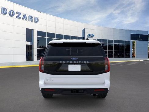 New 2025 Ford Expedition Active image 10