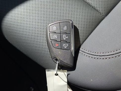 Used 2025 GMC Hummer EV 3X w/ Extreme Off-Road Package image 41