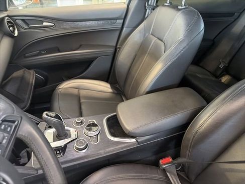 Used 2022 Alfa Romeo Stelvio Sprint AWD/4WD image 10