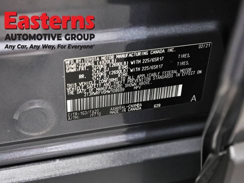 Used 2021 Toyota RAV4 XLE AWD/4WD image 35