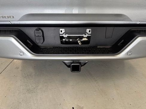 Used 2025 Chevrolet Colorado LT w/ Advanced Trailering Package AWD/4WD image 14