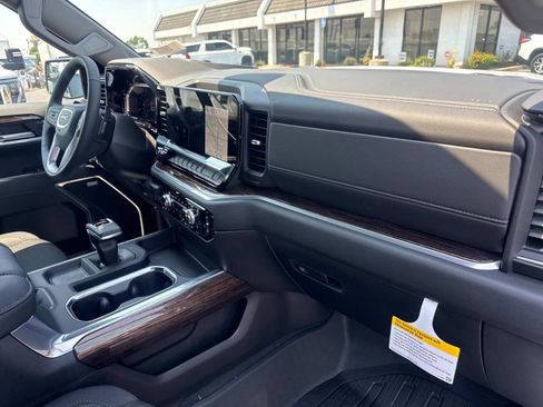 New 2026 GMC Sierra 1500 Elevation image 29