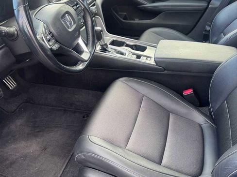 Used 2021 Honda Accord Sport image 2