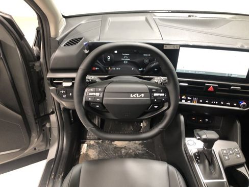 New 2026 Kia Sportage SX image 28