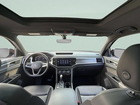 Used 2023 Volkswagen Atlas Cross Sport SE w/ Panoramic Sunroof Package FWD image 29