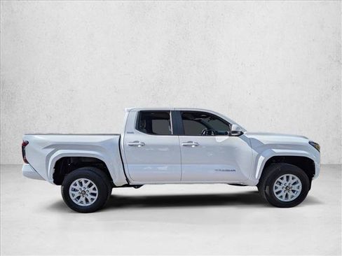 Used 2024 Toyota Tacoma SR5 image 4