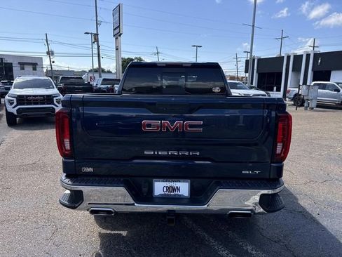 Used 2022 GMC Sierra 1500 SLT image 8