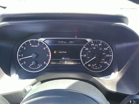 Used 2024 Nissan Rogue S AWD/4WD image 10