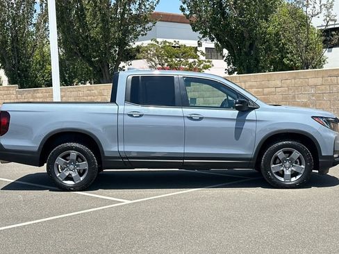 Certified 2025 Honda Ridgeline TrailSport image 3